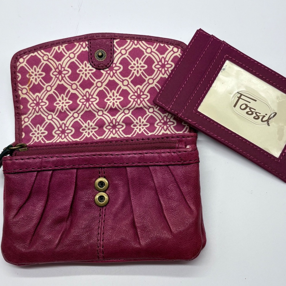 Fossil Magenta Purple Leather Perforated Flap Small Wallet Removable ID Holder - Picture 2 of 5